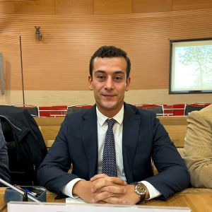 095b50b2d3b74bb51d90d91753a1f697