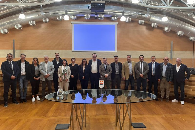 8fff24d59ce766ab65e090a401680032